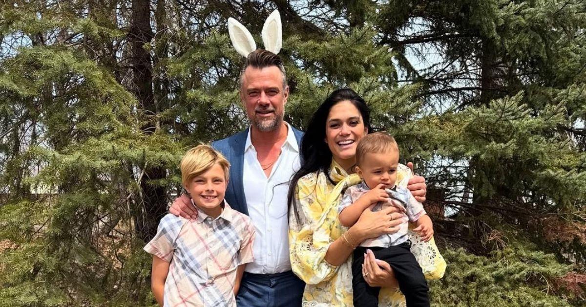 Photo of Josh Duhamel, Axl, Shepherd and Audra Mari