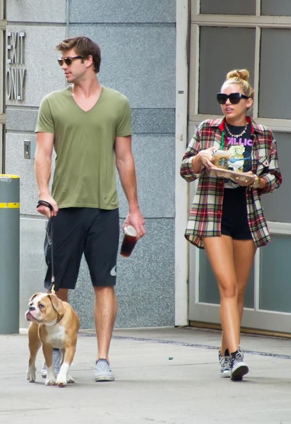 Miley Cyrus Liam Hemsworth Wedding Back On