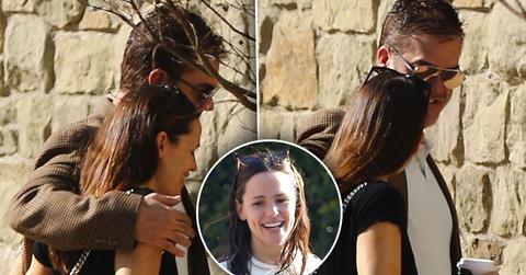 Jennifer garner cuddling myster man