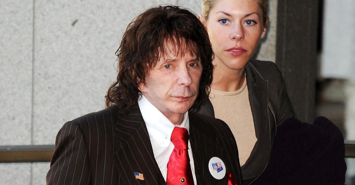 cher claims murderer phil spector asked her sleep with him  memoir