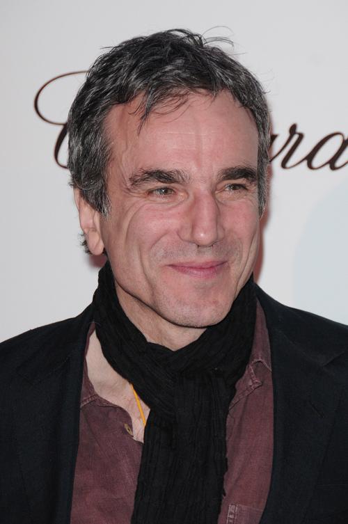 2011__03__daniel_day_lewis_march17z.jpg