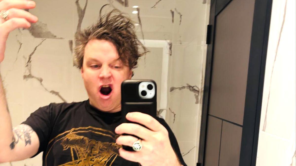 Image of His promoter said the singer continues to work on a new album trilogy.
