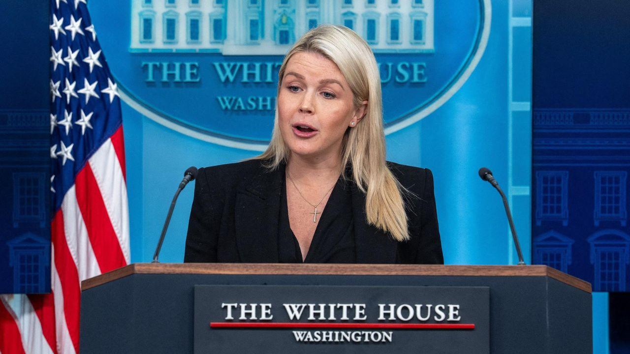 Image of Karoline Leavitt prepared to leave her press secretary role to spend more time with her family.