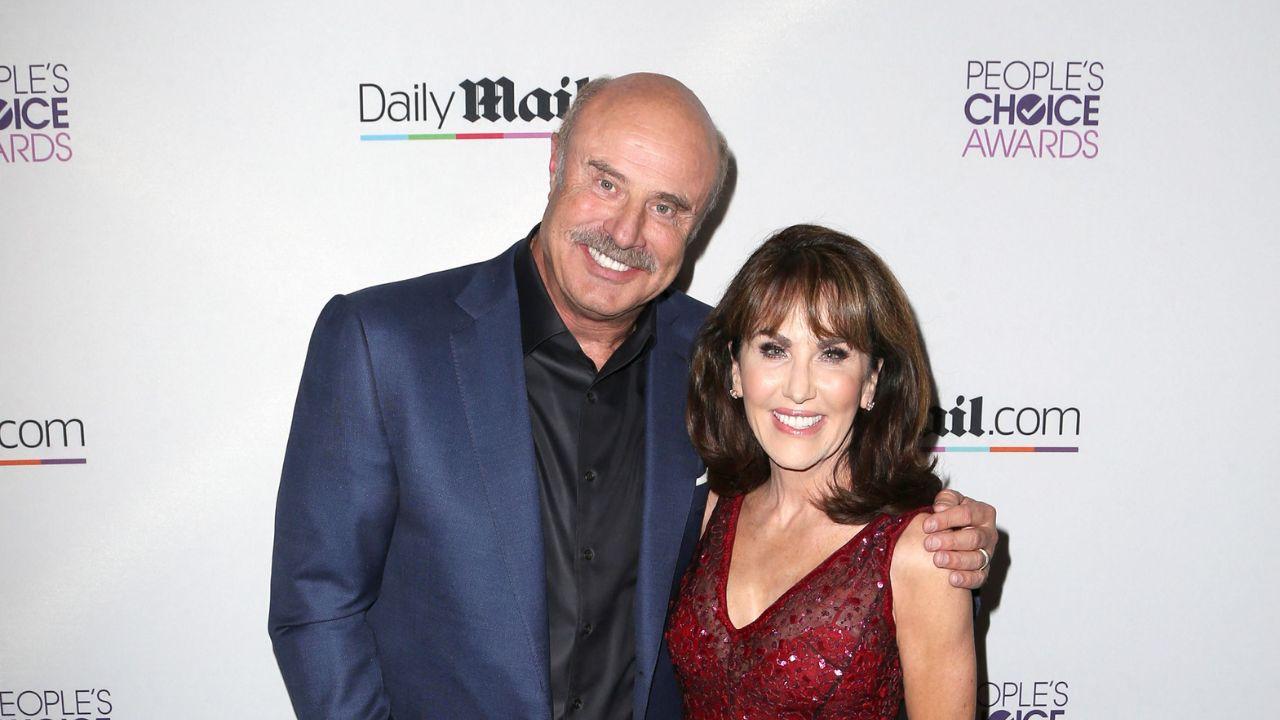 image of Despite the awkward introduction, Robin quickly felt that Dr. Phil was the man she would eventually marry.