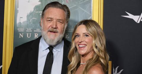 Photo of Russell Crowe and Britney Theriot