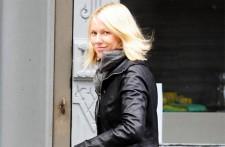 2009__10__naomiw1 225×147.jpg