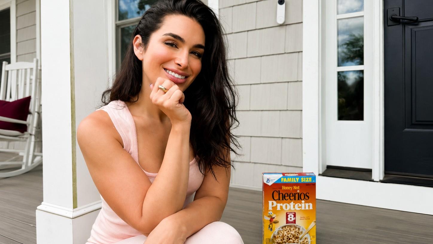 Photo of Ashley Iaconetti. 