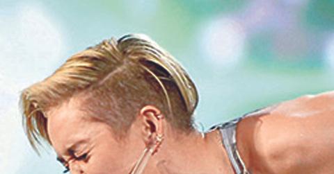 2013 American Music Awards – Roaming Show