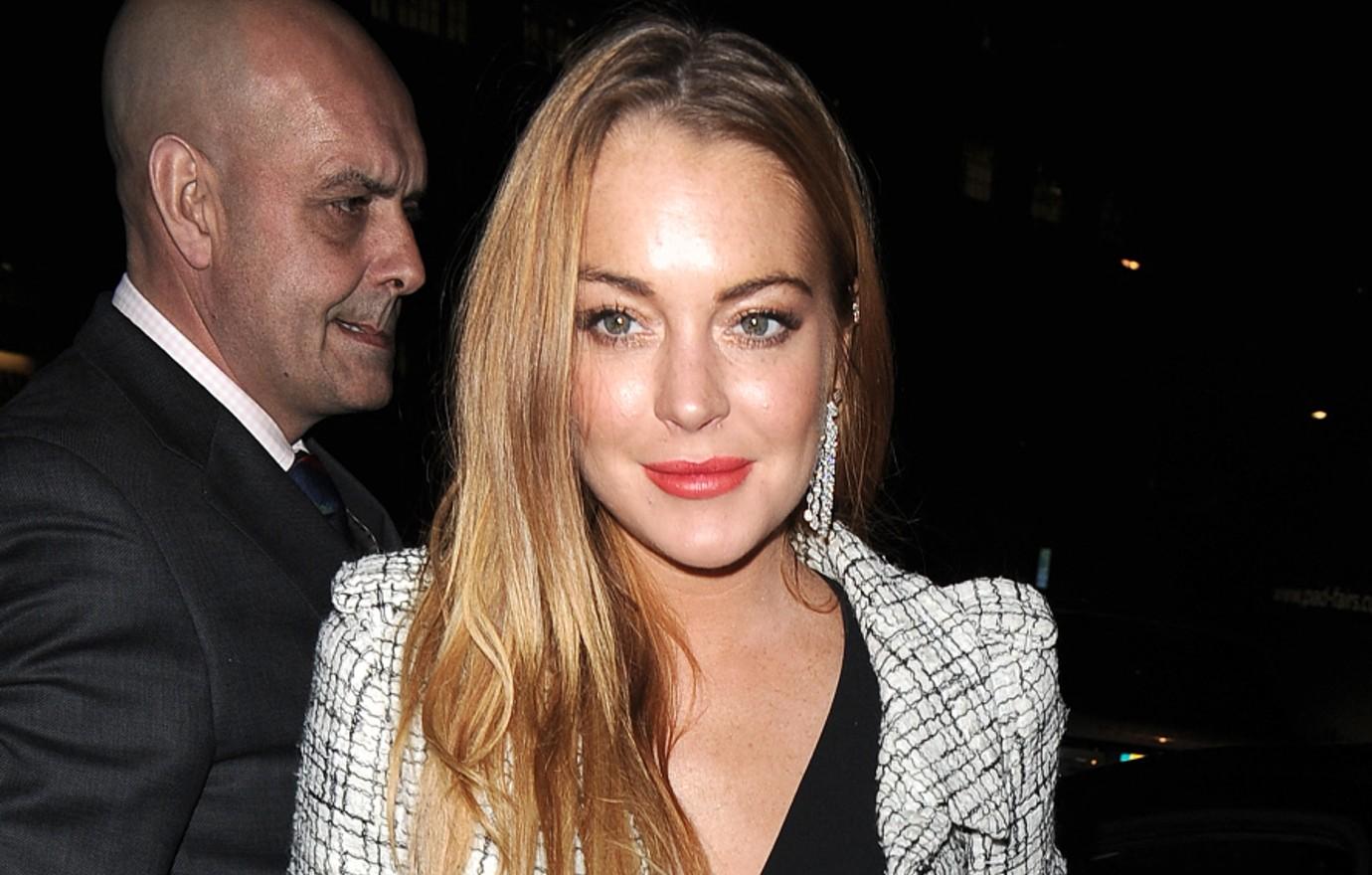 lindsay lohan begged james blunt stay over partying messy friends