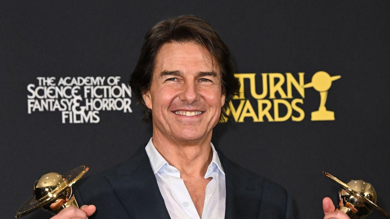 tom cruise assistants pamper star claims comedian