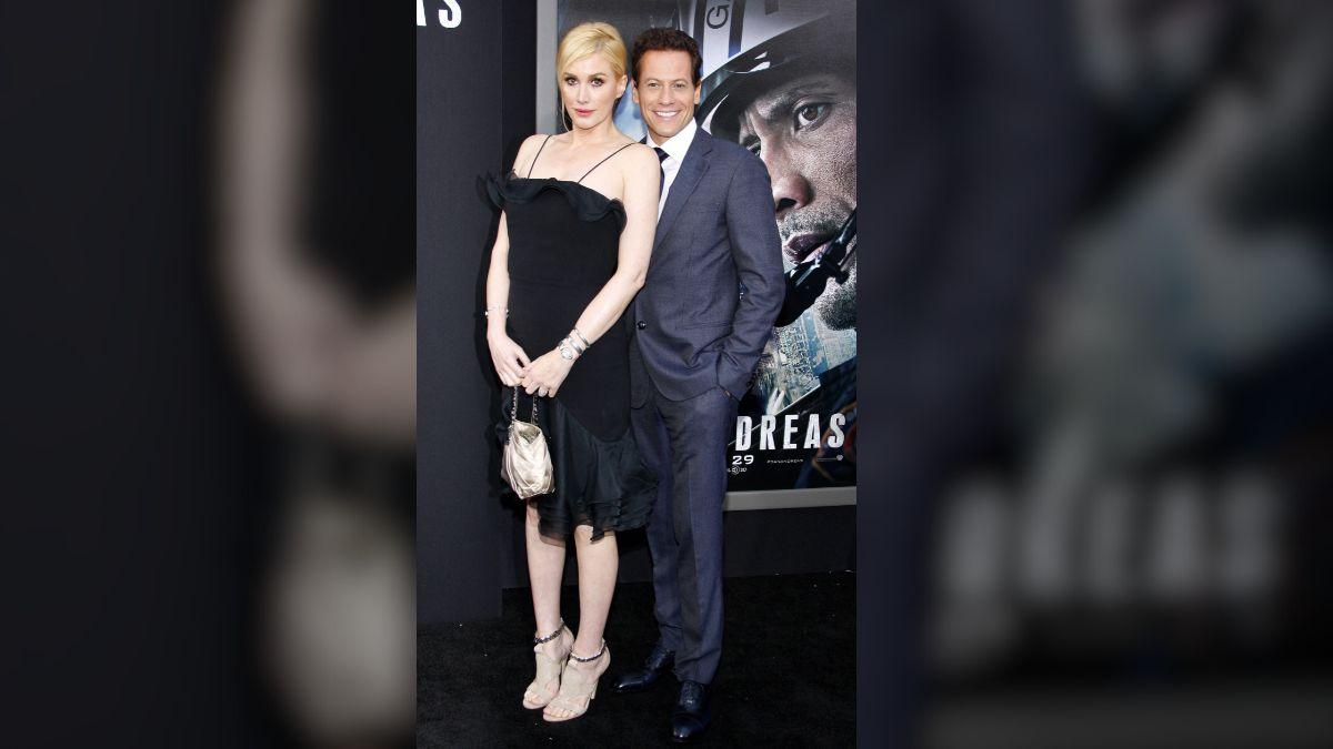 Photo of Ioan Gruffudd and Alice Evans