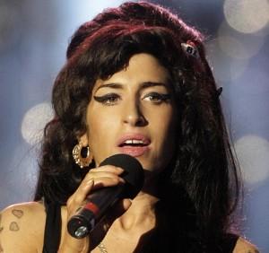 2011__08__Amy Winehouse Aug23newsbt 300&#215;282.jpg