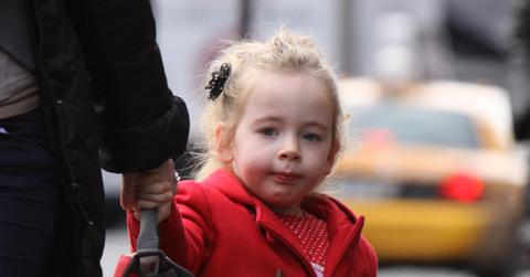 Sarah Jessica Parker's twins daughters walking to school in NYC