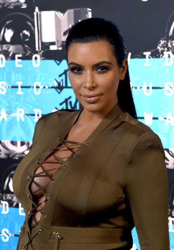 Kim kardashian 02 celebrity beauty treatments