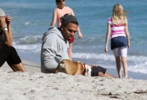 2010__12__0_Chris_Brown_121010 300×204.jpg