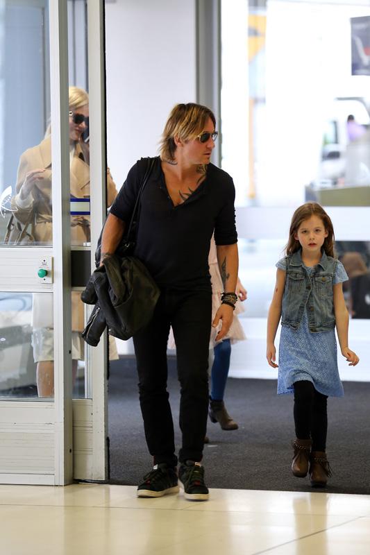 Nicole Kidman and Keith Urban with Daughters at Sydney Airport