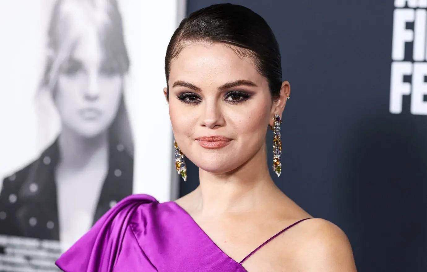 Selena Gomez Gets Nostalgic On Waverly Place in Cozy $200