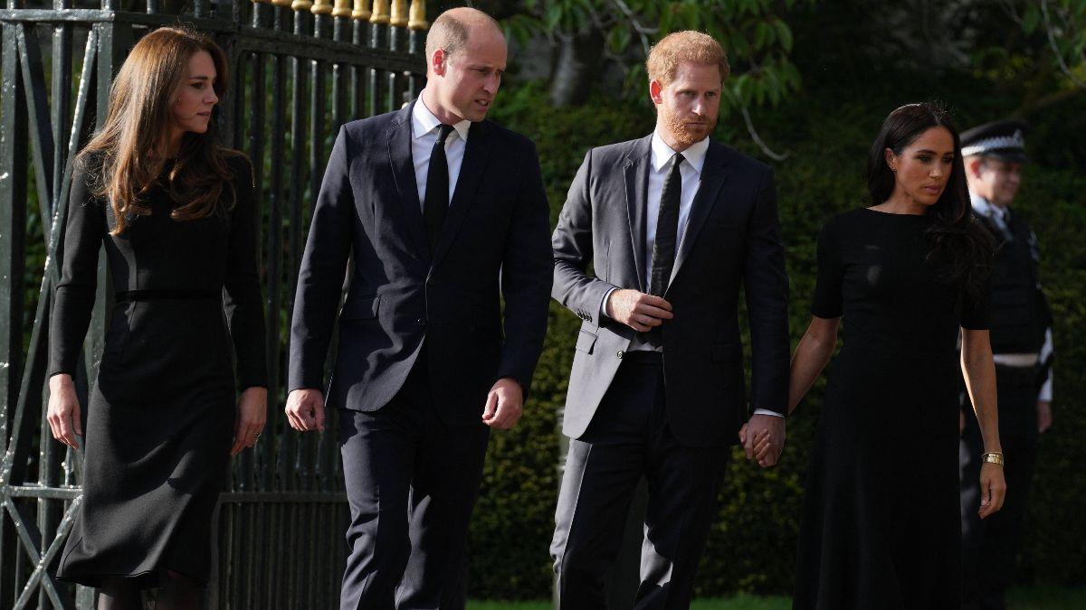 image of royal family