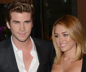 Miley_cyrus_liam_hemsworth_back_together_rotator.jpg