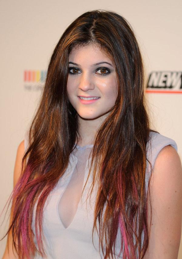 Kylie jenner pink hair