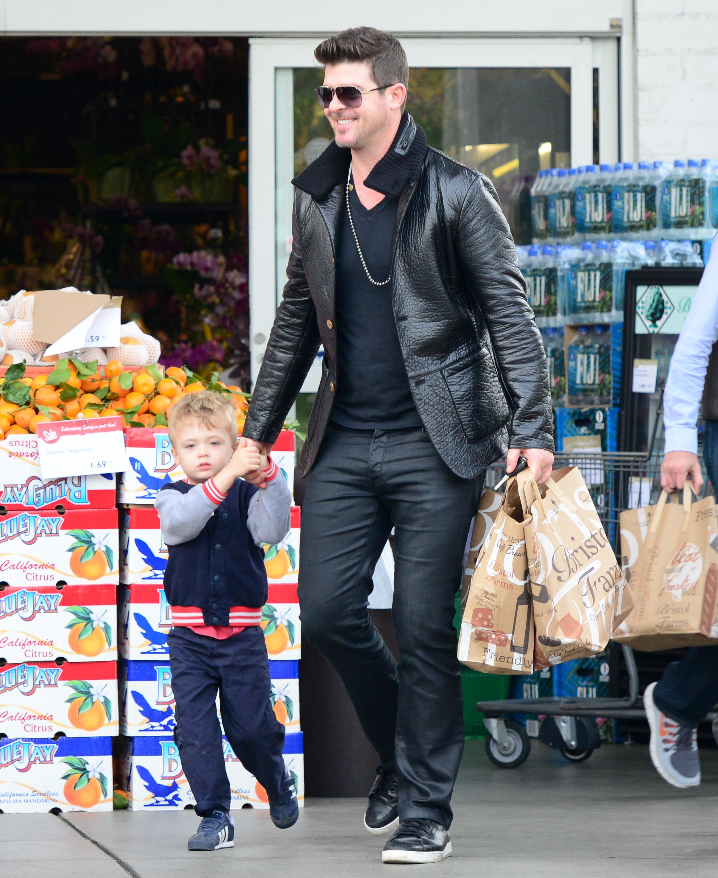 Robin Thicke and his son Julian at Bristol Farms