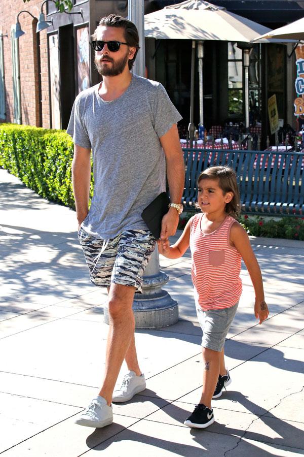 Scott disick mason vacation 05