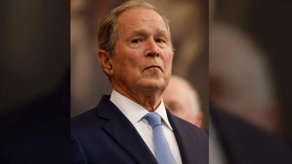 Photo of George W. Bush stopped drinking in his early 40s.