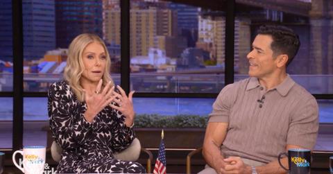 Photo of Kelly Ripa and Mark Consuelos.