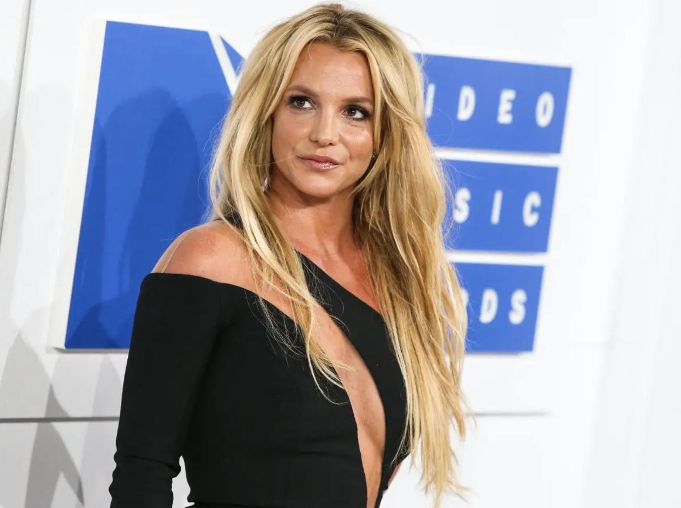 britney spears surpised looks extremely young photos two years ago