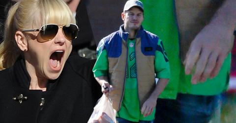 Chris pratt no wedding ring wife anna faris