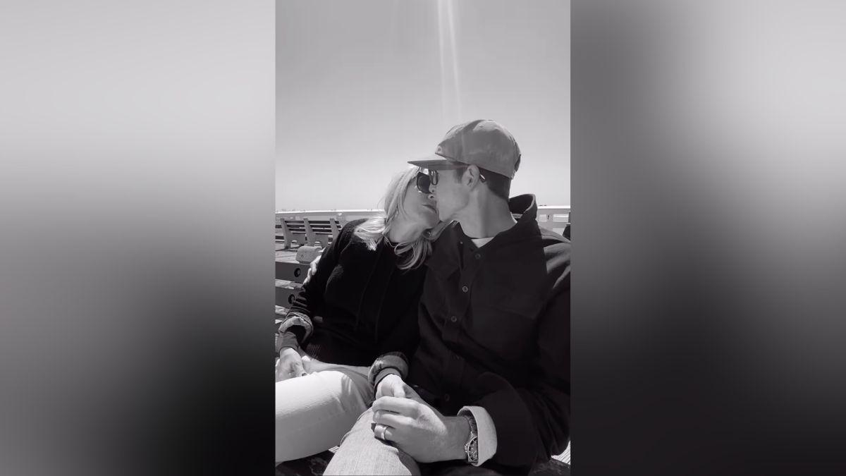 Image of Jennie Garth and Dave Abrams have been married for 11 years.