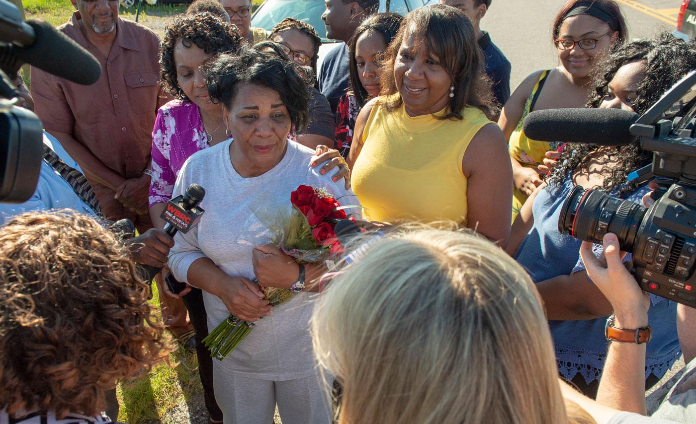 kim kardashian meeting alice johnson after prison release 02