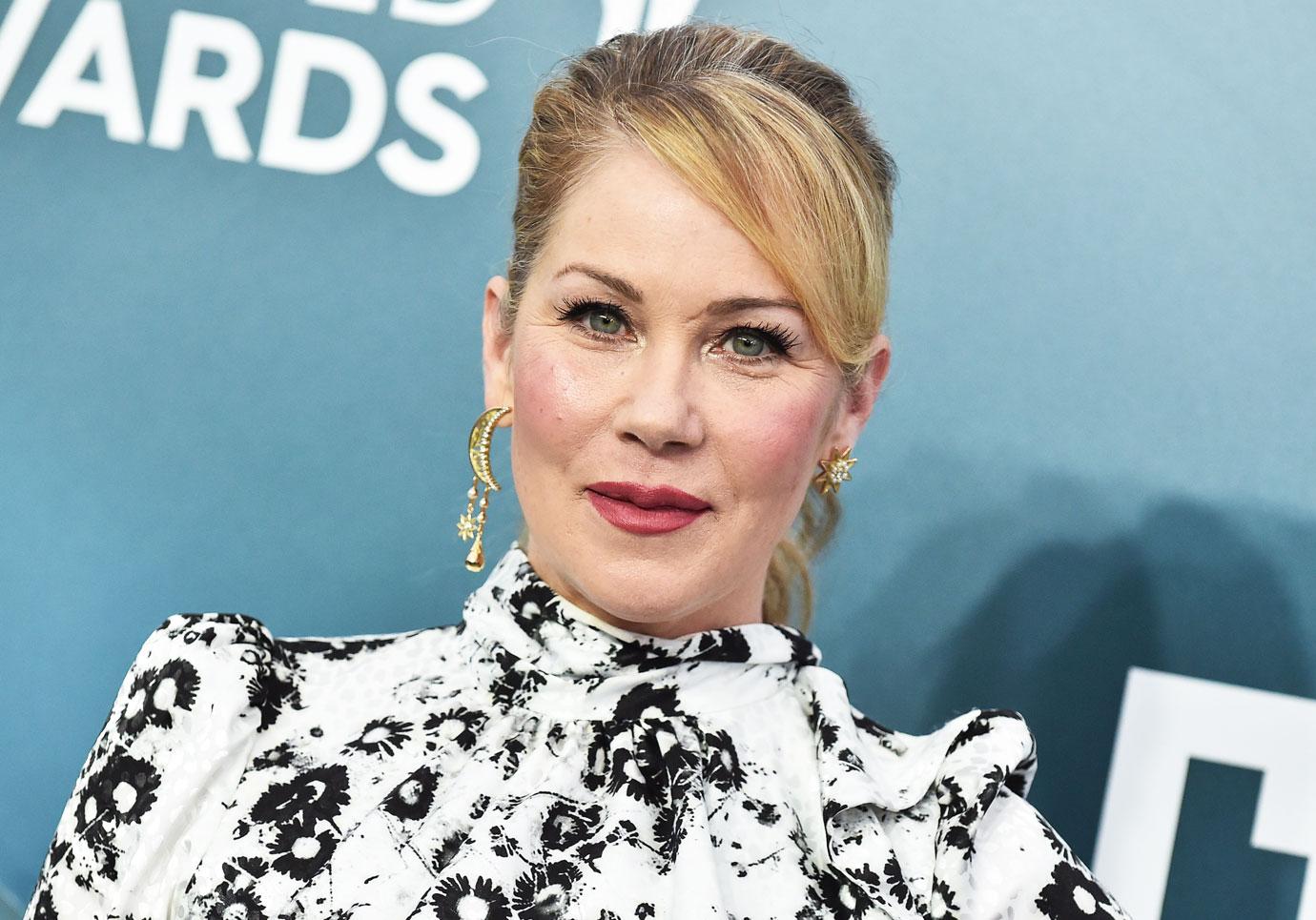 christina applegate refuses to see multiple sclerosis in a dire light