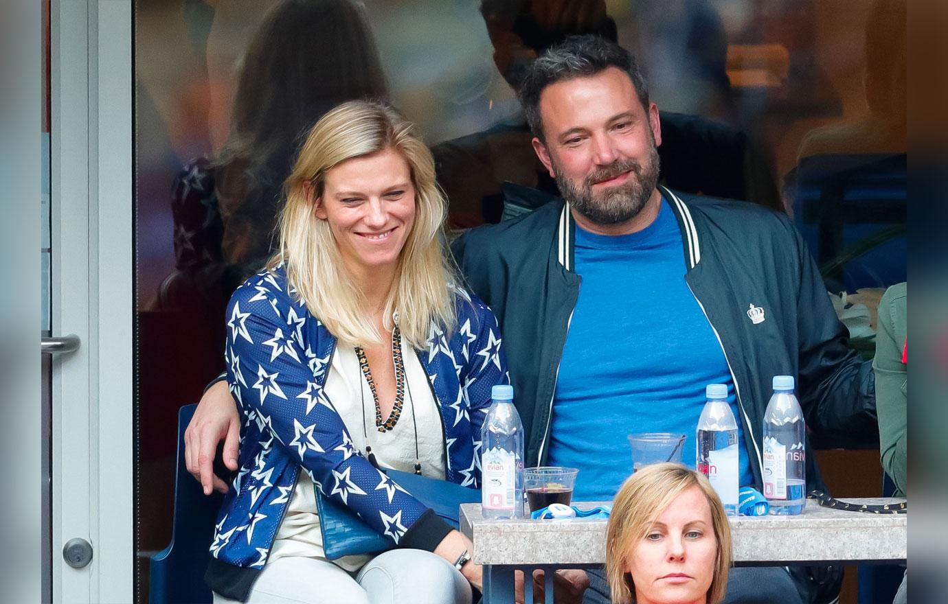 Lindsay shookus ben affleck emmys couple 4