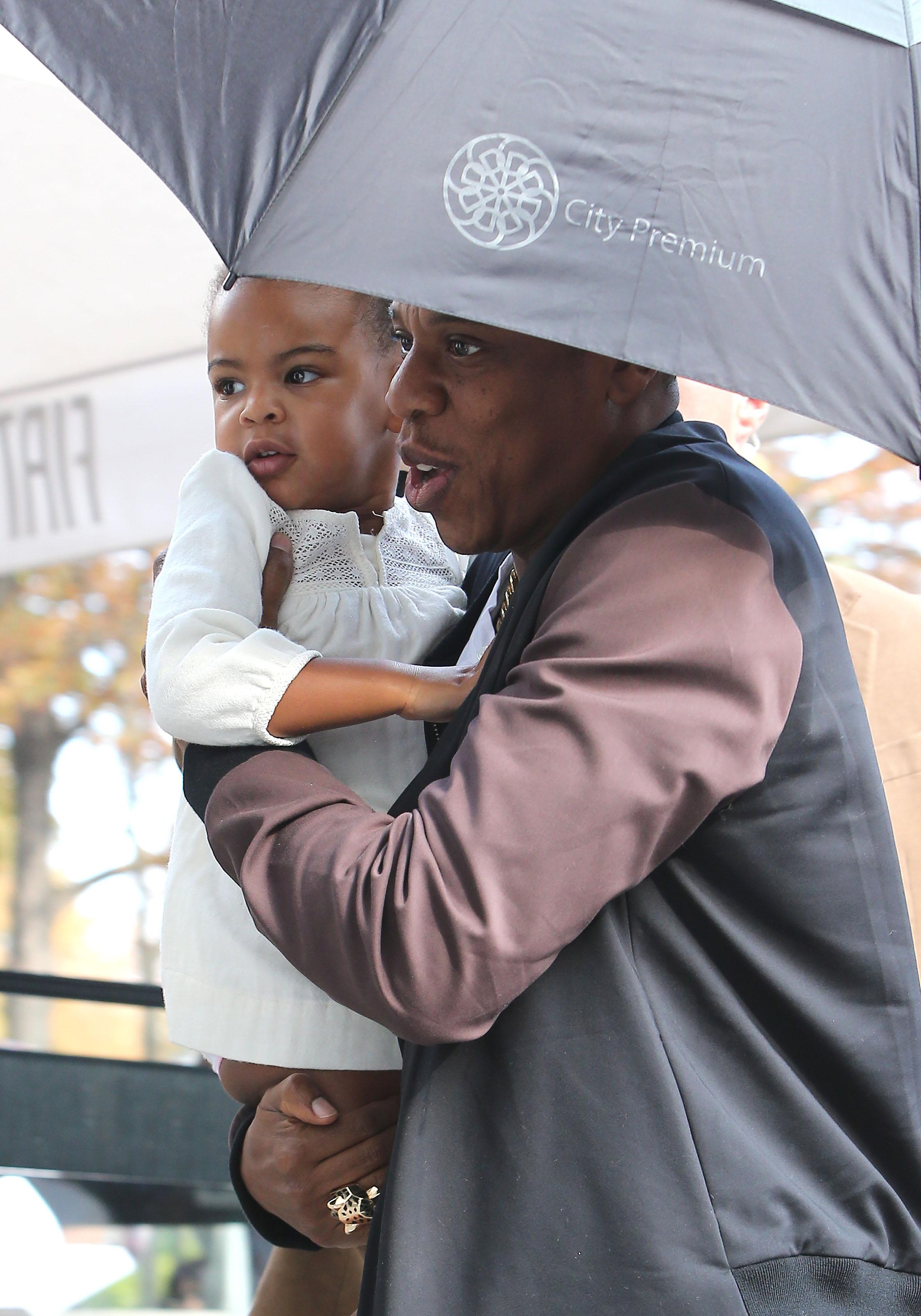 Beyonce and Jay Z had lunch with their daughter Blue Ivy at Nolita restaurant on Champs Elysees Avenue