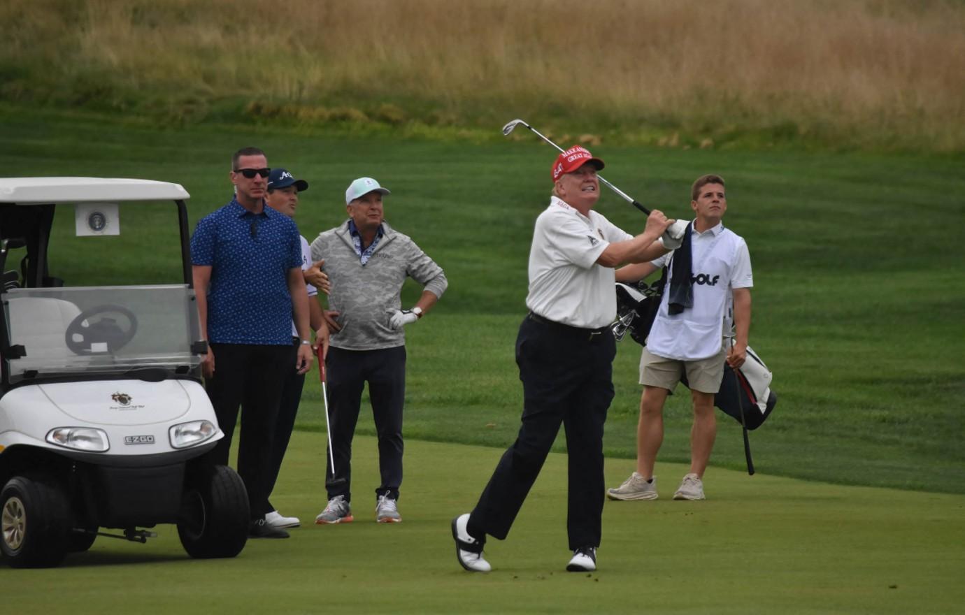 donald trump golf