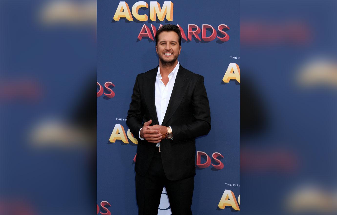 Luke Bryan Lashes Out Music Critics Pick Another Artist 03