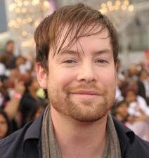 2010__03__david_cook_march31news 212×225.jpg