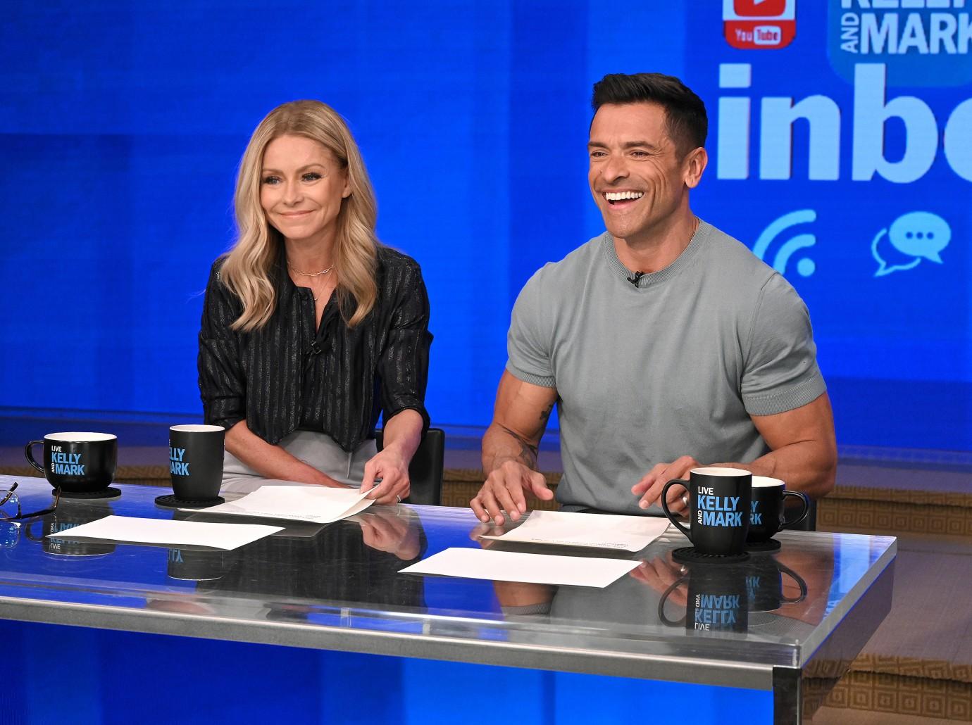 kelly ripa mark consuelos ripped recording live episodes advance fake