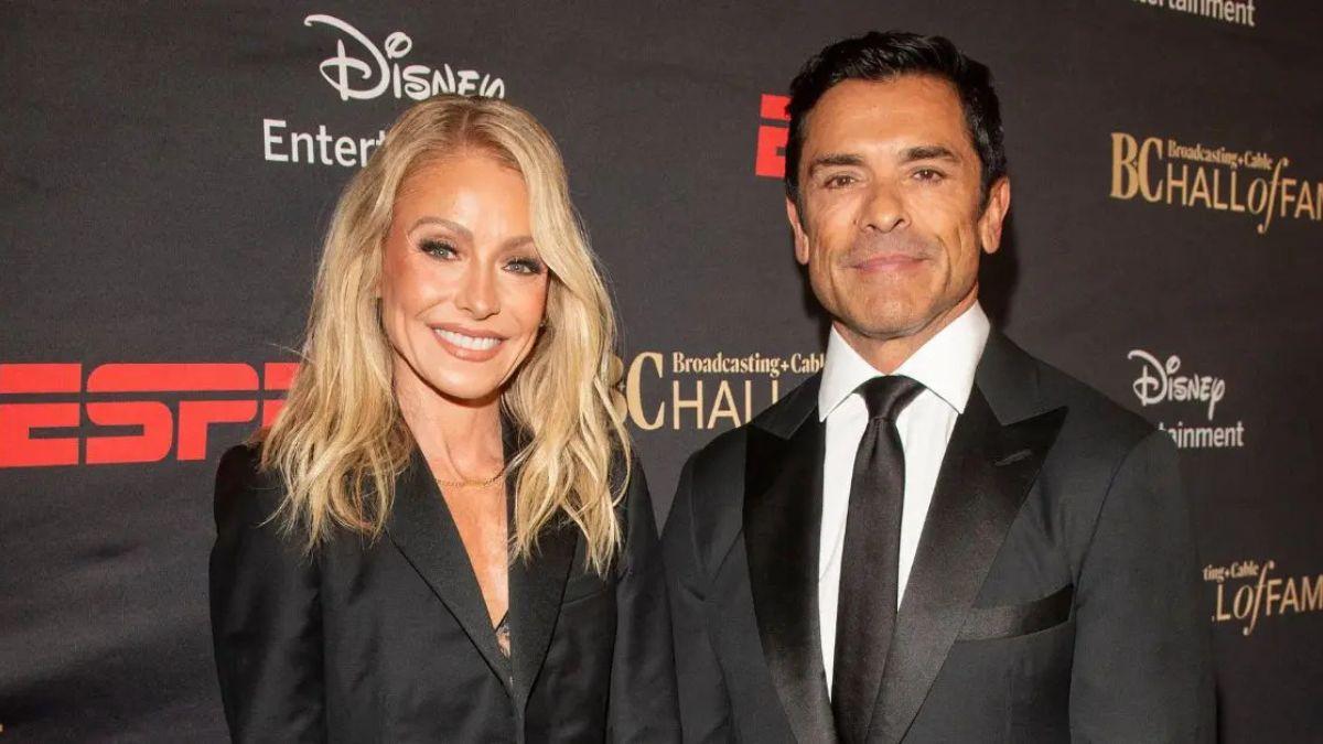 Photo of Kelly Ripa 'stopped talking' to her kids on Christmas after arguing about posting family photos.