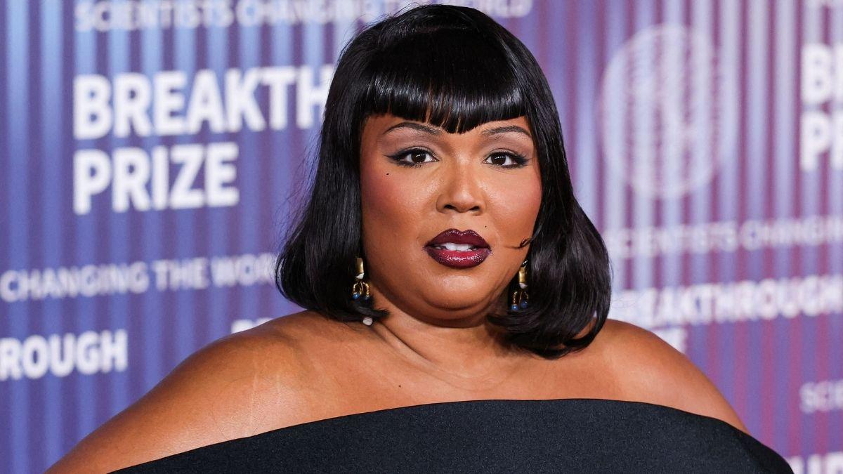 image of Lizzo is known for her bold hair transformations.