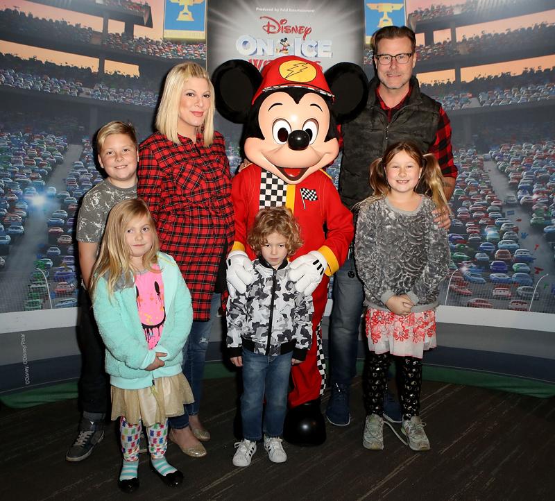 Disney On Ice presents Worlds Of Enchantment Celebrity Guests (STAPLES Center Los Angeles)