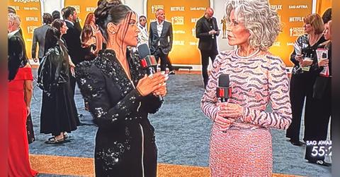 Photo of Lilly Singh interviewing Jane Fonda at the 2025 SAG Awards.