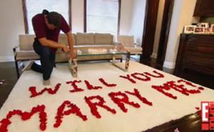 2011__09__Kris Humphries KUWTK Sept1newsbt 300×185.jpg