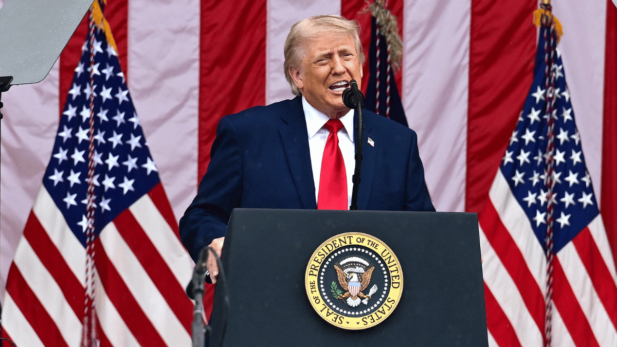 image of Donald Trump admitted he occasionally closes his eyes during lengthy press conferences and meetings because he finds it relaxing.