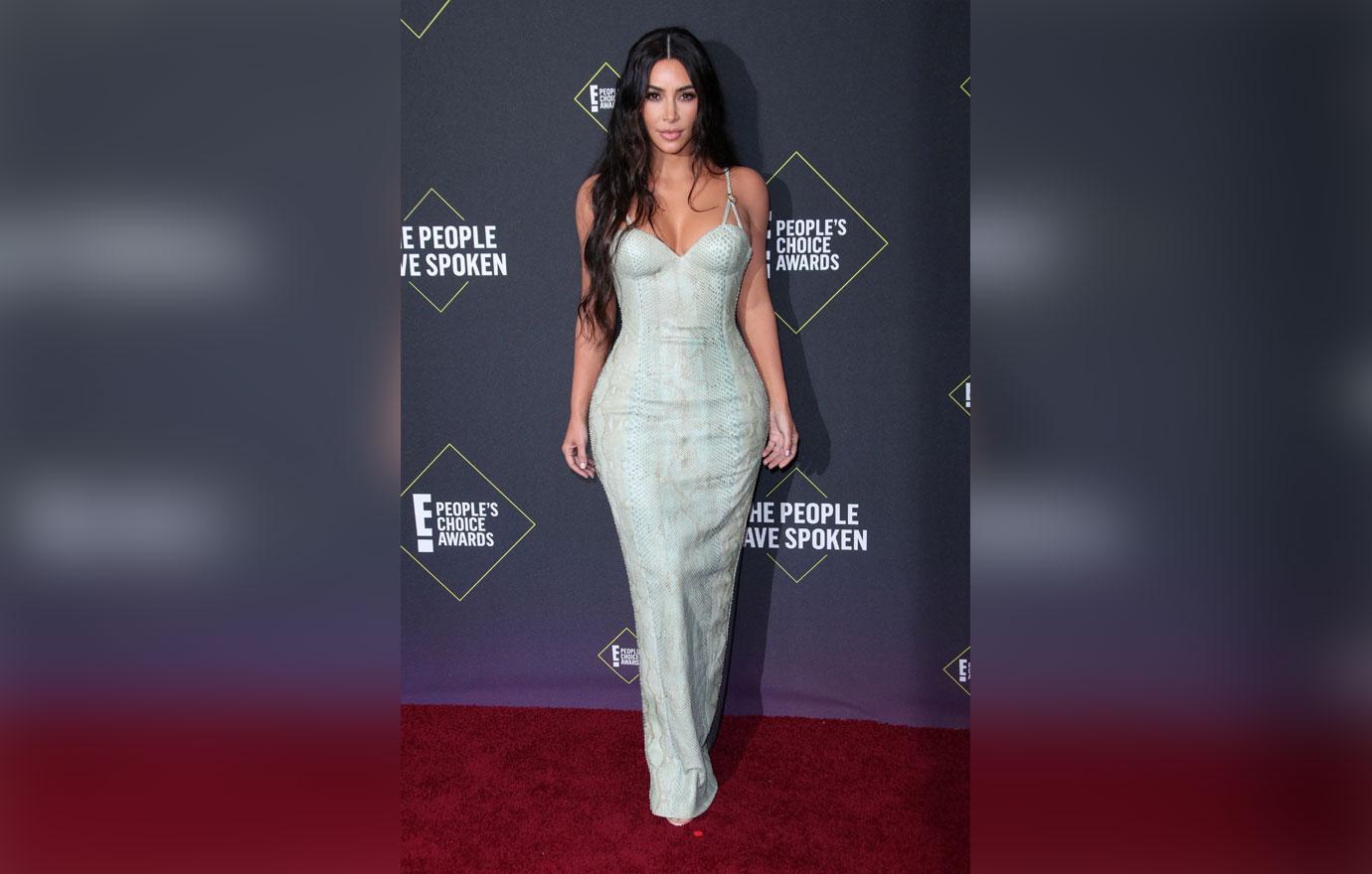 Kim Kardashian In Light Green Dress On Red Carpet Weight