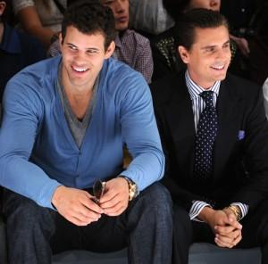 2011__09__kris humphries scott disck sept21news 300&#215;296.jpg