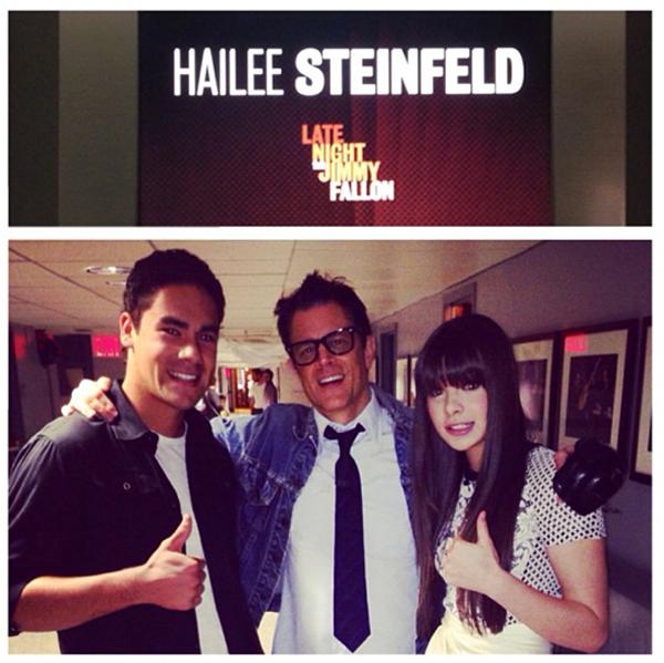 Hailee Steinfeld Johnny Knoxville