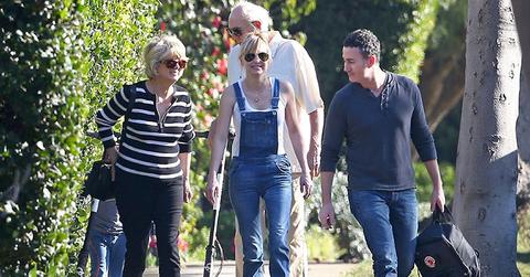 Anna faris michael barrett super bowl party main