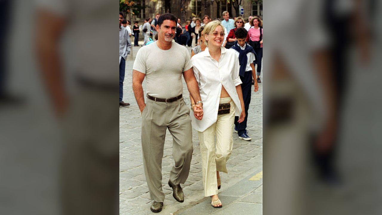 Photo of Sharon Stone with Phil Bronstein in 2000.